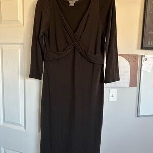 Ann Taylor Brown Ruched Sheath Dress with V-Neck and 3/4 Sleeves